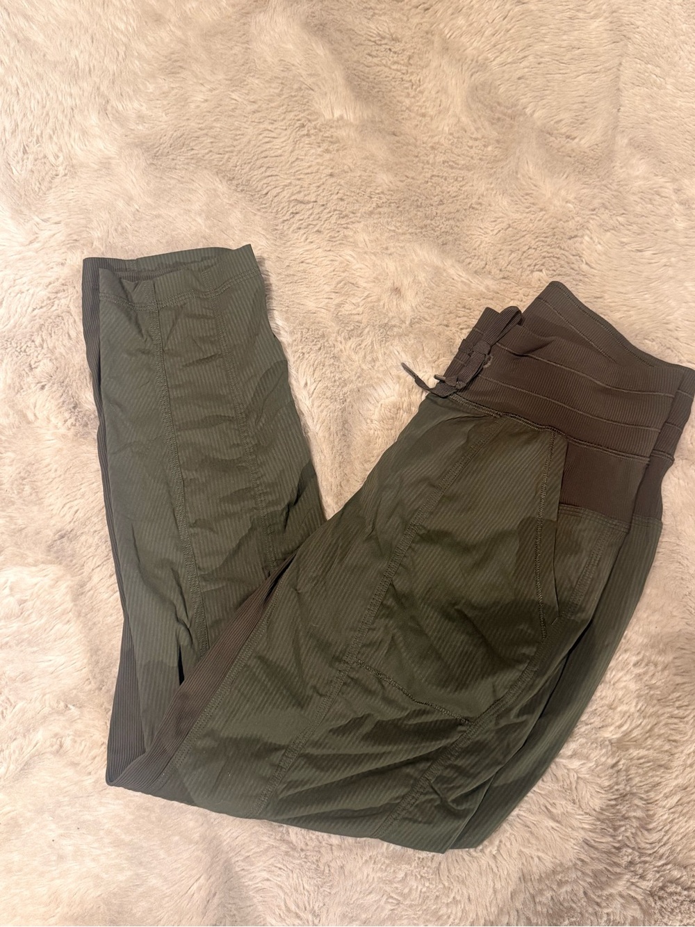 Lululemon athletica Wms Dark Olive Green Jogger Pants